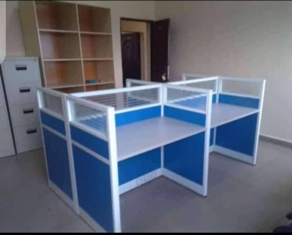 4 Seater Workstation